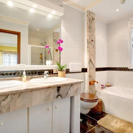 Petite Paradise Vila