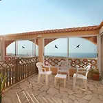 Petite Paradise Villa *